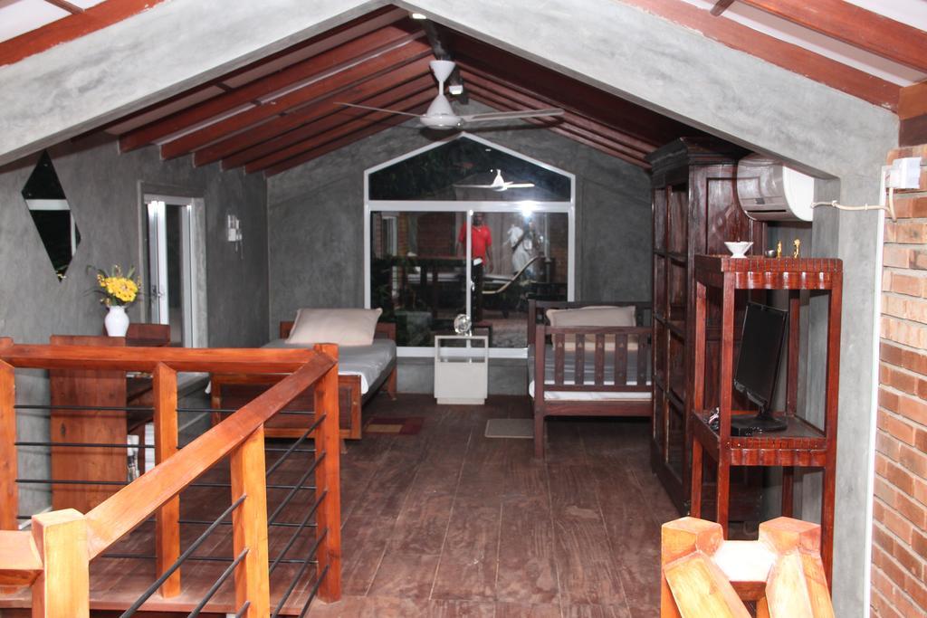 Executive Residency Retreat Villa Hikkaduwa Exterior foto