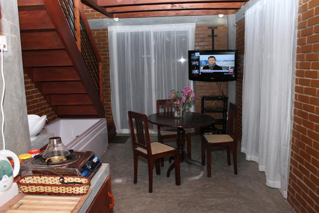 Executive Residency Retreat Villa Hikkaduwa Exterior foto